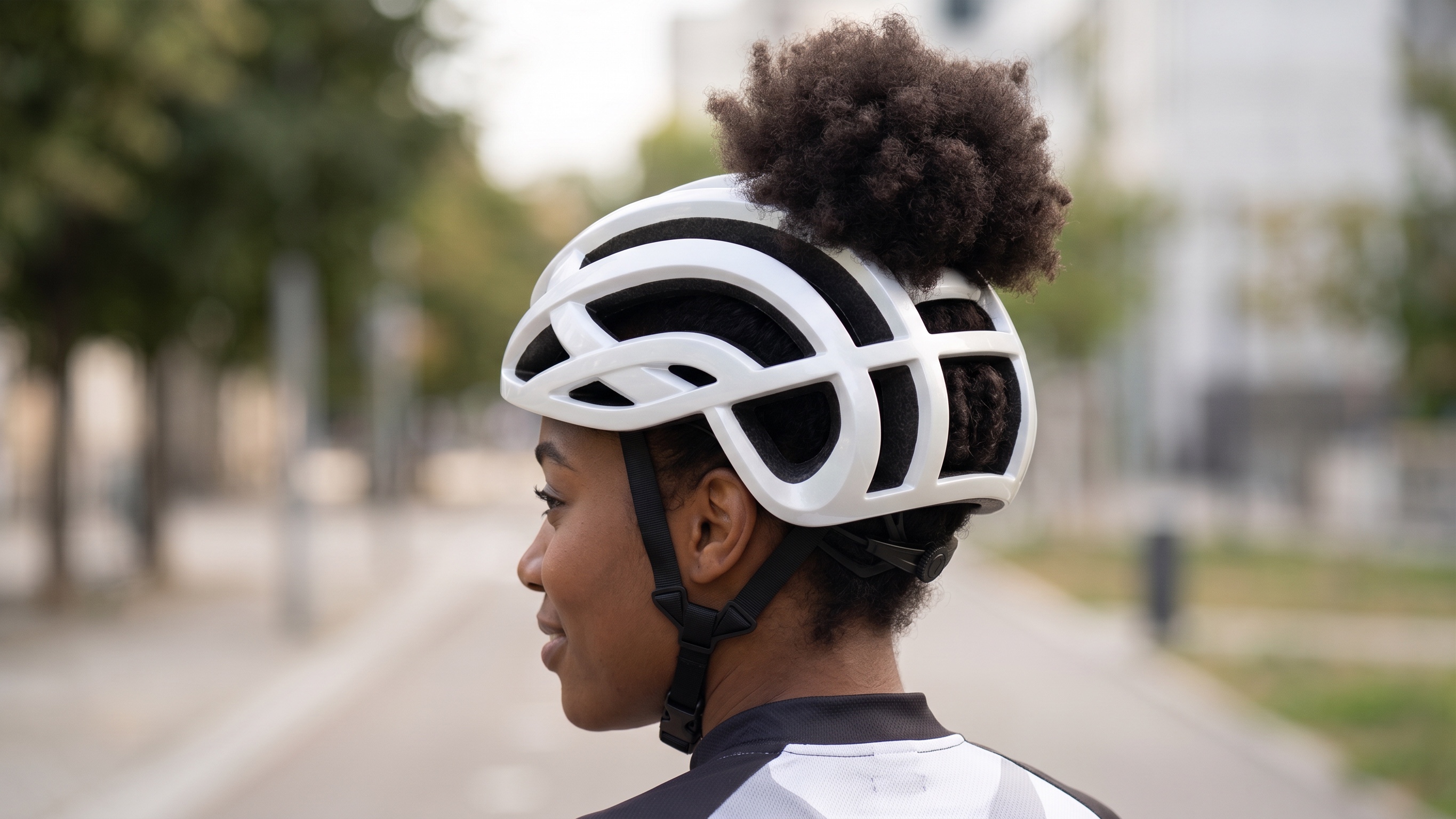 Rider with an afro wearing the helmet